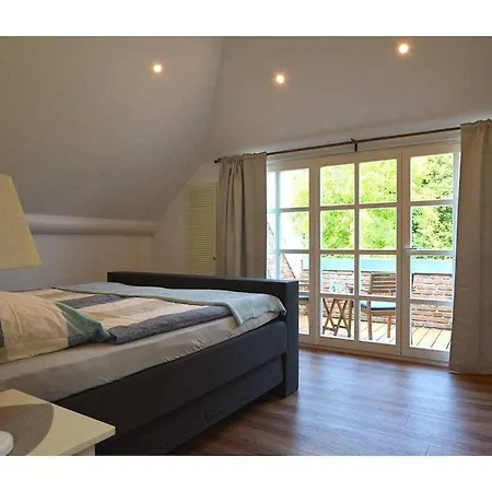 With 2 Bedrooms Holiday home