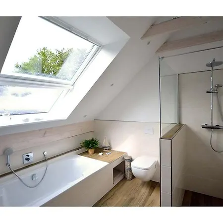 With 2 Bedrooms *