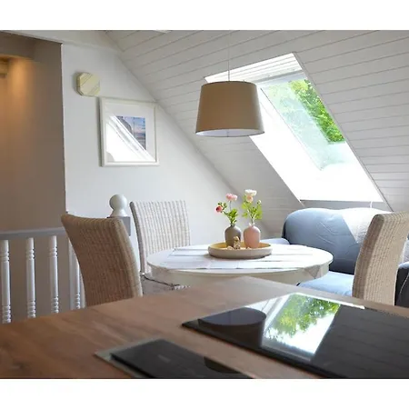 With 2 Bedrooms Holiday home Grossefehn